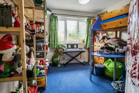 5 Glanton Close, Morpeth, NE61 2XH