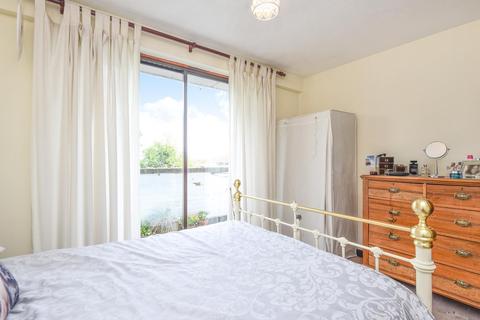 5 Farnborough Crescent, Bromley, BR2 7DL