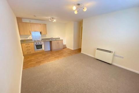 2 bedroom flat to rent, Cromford Court, Grantham, Grantham, NG31