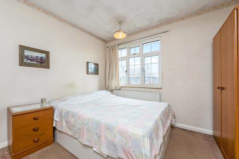 1 Stuart Road, Richmond, TW10 7QB