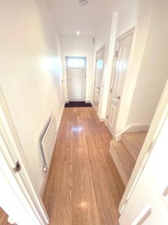 2 Fordham Close, Worcester Park, KT4 8FF