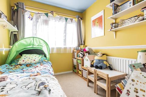 13 River Park Gardens, Bromley, BR2 0BG