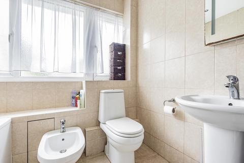 13 River Park Gardens, Bromley, BR2 0BG