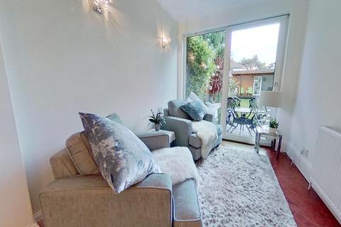 11 Compton Avenue, Romford, RM2 6ET