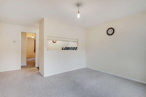5 Hope Close, Sutton, SM1 4AT