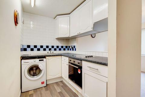 5 Hope Close, Sutton, SM1 4AT
