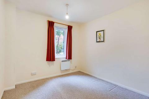 5 Hope Close, Sutton, SM1 4AT