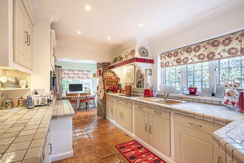 Withypool Oak End Way, Woodham, Addlestone, KT15 3DT