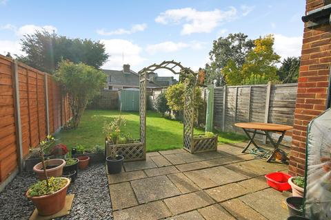 38 Queens Road, Feltham, TW13 5AR