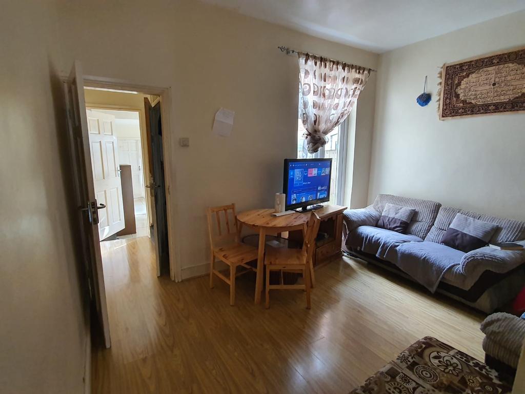 Malmesbury Road, Small Heath, Birmingham B10 3 bed terraced house £