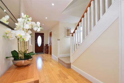 11 Sunnyside Road, Epping, CM16 4JP