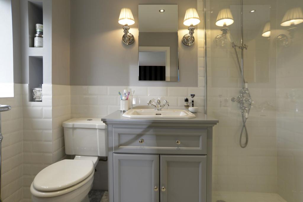 Master en-suite Show