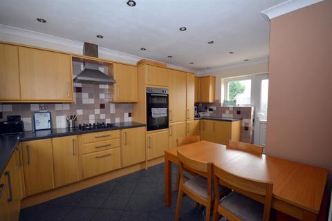 49 Poolsbrook Road, Duckmanton, Chesterfield, S44 5EW