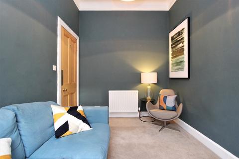 1 bedroom flat to rent, Royston Terrace, Inverleith, Edinburgh, EH3