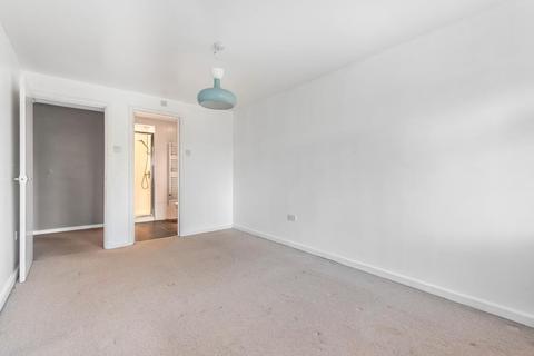 22 Corbett Road, Carterton, OX18 3LD