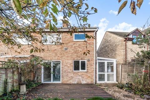 22 Corbett Road, Carterton, OX18 3LD