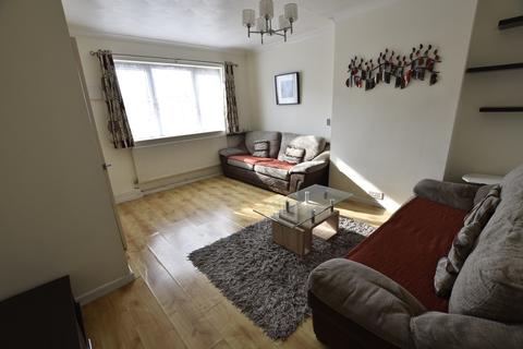 7 Denham Road, Feltham, TW14 0DB