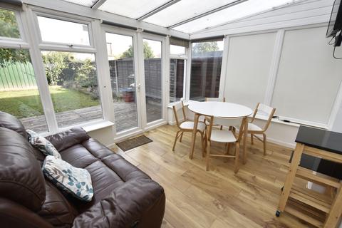 7 Denham Road, Feltham, TW14 0DB