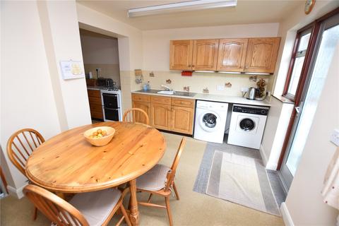 8 Ravenswood Close, Romford, RM5 2UD