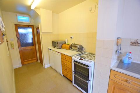 8 Ravenswood Close, Romford, RM5 2UD