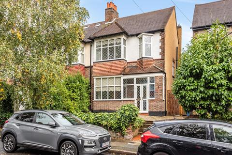 26 Amesbury Road, Bromley, BR1 2QJ