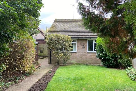 86 Greenview Drive, Northampton, NN2 7LQ