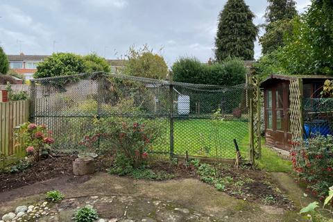 86 Greenview Drive, Northampton, NN2 7LQ