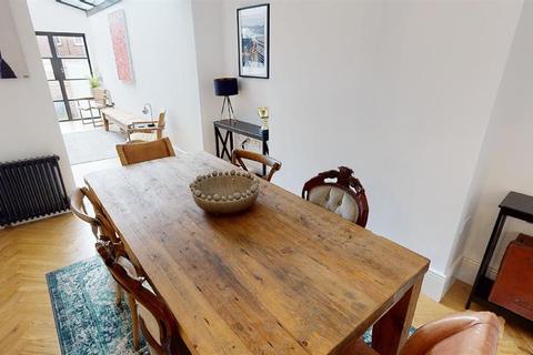 30 Park Crescent, North Shields, NE30 2HR