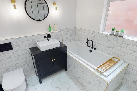30 Park Crescent, North Shields, NE30 2HR