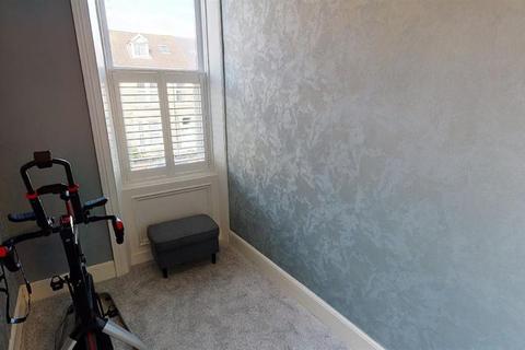 30 Park Crescent, North Shields, NE30 2HR