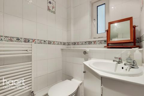 16 Ellery Road, London, SE19 3QG