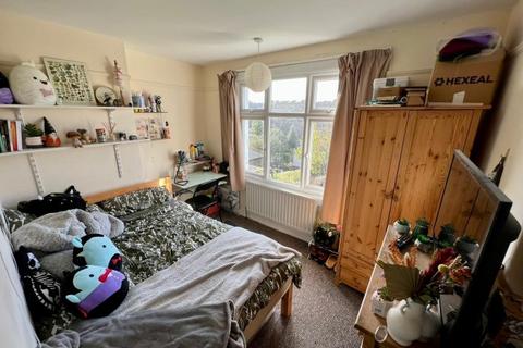 4 bedroom house share to rent, HOWARD AVENUE