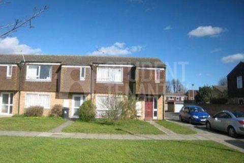 4 bedroom house share to rent, Clement Close