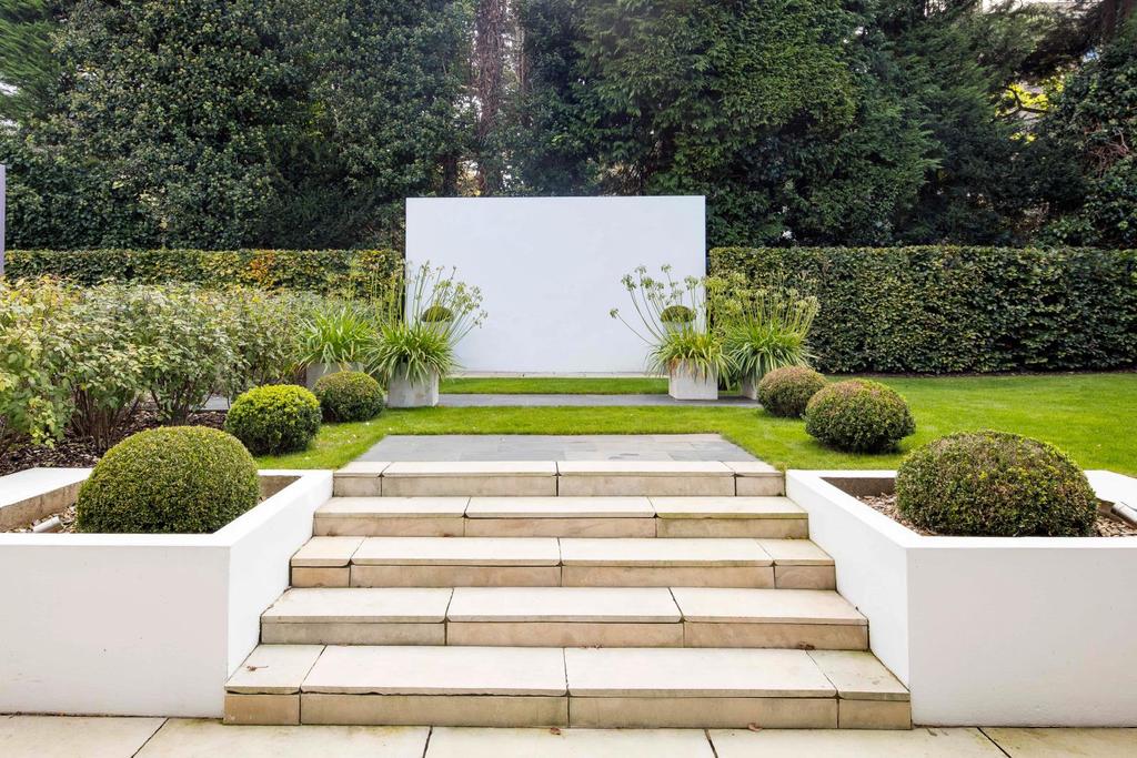 Garden Feature.JPG