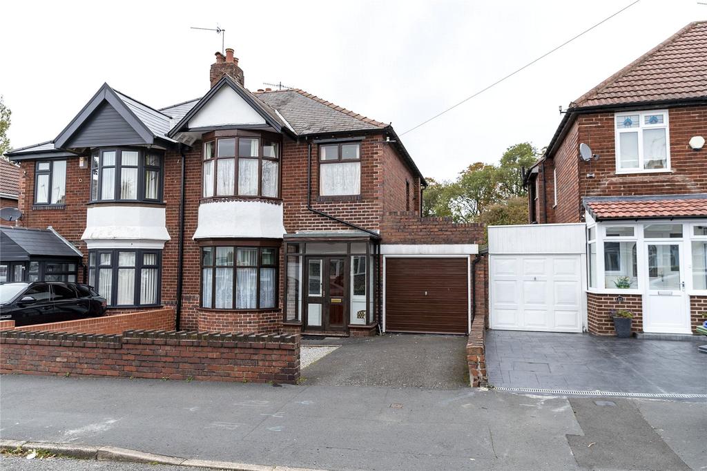 Barnford Crescent, Oldbury, West... 3 bed semidetached house £215,000