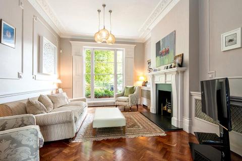 42 Abbey Gardens, London, NW8 9AT