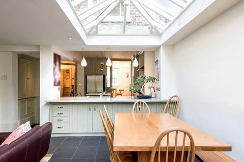 42 Abbey Gardens, London, NW8 9AT