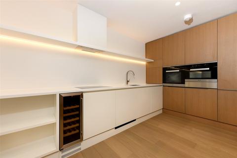 2 bedroom apartment to rent, Rathbone Place, London, W1T