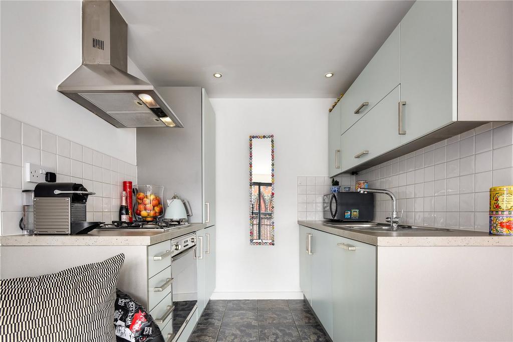 Apartment in London - View 3