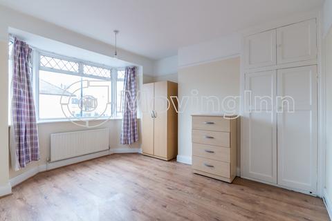 24 Sandringham Road, Thornton Heath, CR7 7AX