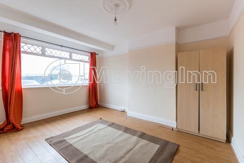 24 Sandringham Road, Thornton Heath, CR7 7AX