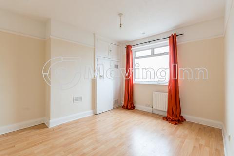 24 Sandringham Road, Thornton Heath, CR7 7AX
