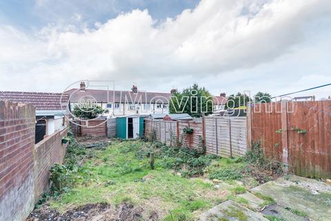 24 Sandringham Road, Thornton Heath, CR7 7AX