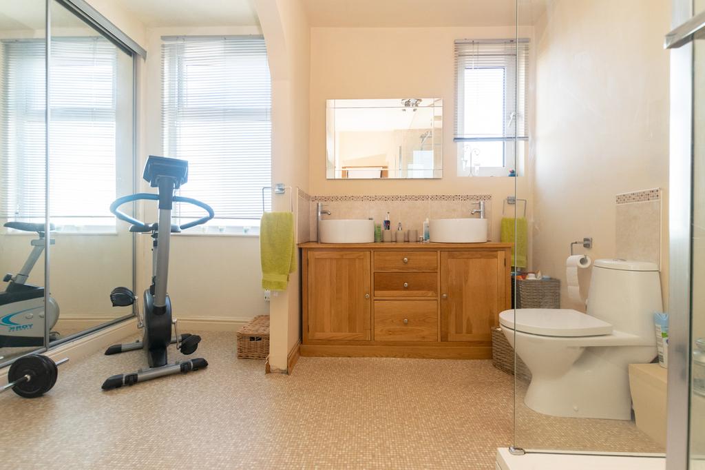 Shower Room 2