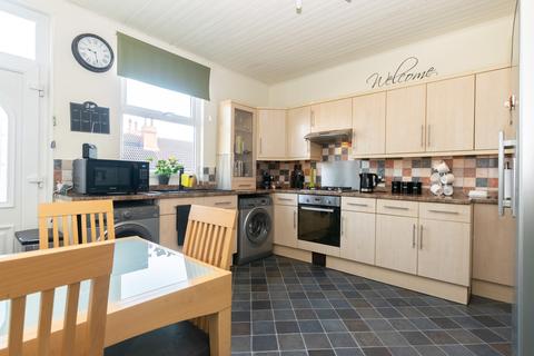 11 Aston Terrace, Bramley, Leeds, LS13 2DF
