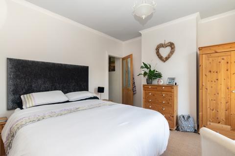 11 Aston Terrace, Bramley, Leeds, LS13 2DF