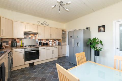 11 Aston Terrace, Bramley, Leeds, LS13 2DF