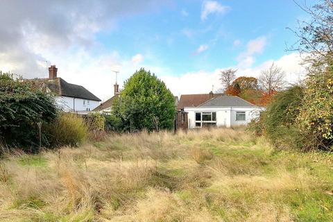 37 Chesham Road, Bovingdon, Hemel Hempstead, HP3 0EE