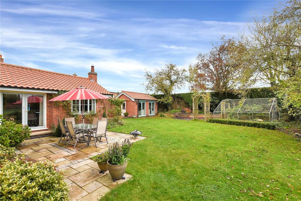 Main Street, Hickling, Melton Mowbray 4 bed detached house for sale £