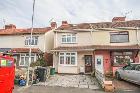 62 Somermead, Bristol, BS3 5QS
